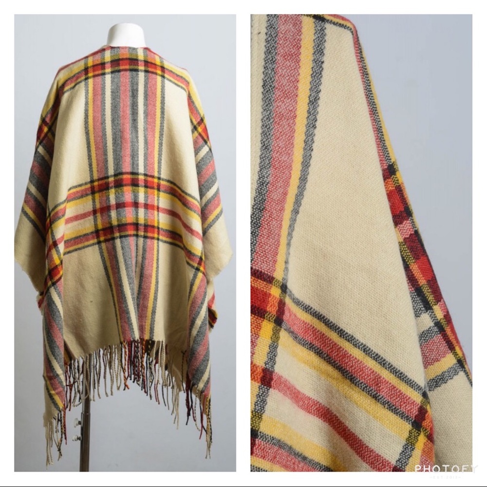 Plaid Ruana Shawl Wrap Scarf Tassel comfy - Picture 4 of 8